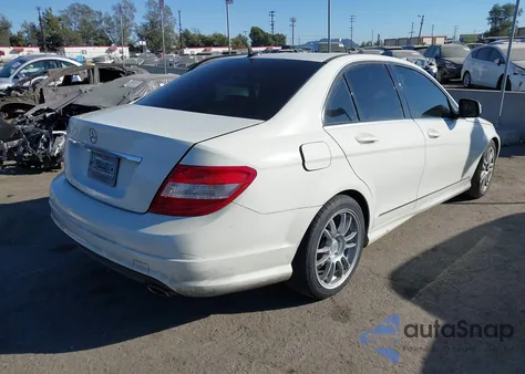 2009 Mercedes-Benz C 300 Luxury/Sport from USA, damaged, VIN WDDGF54X29F220712